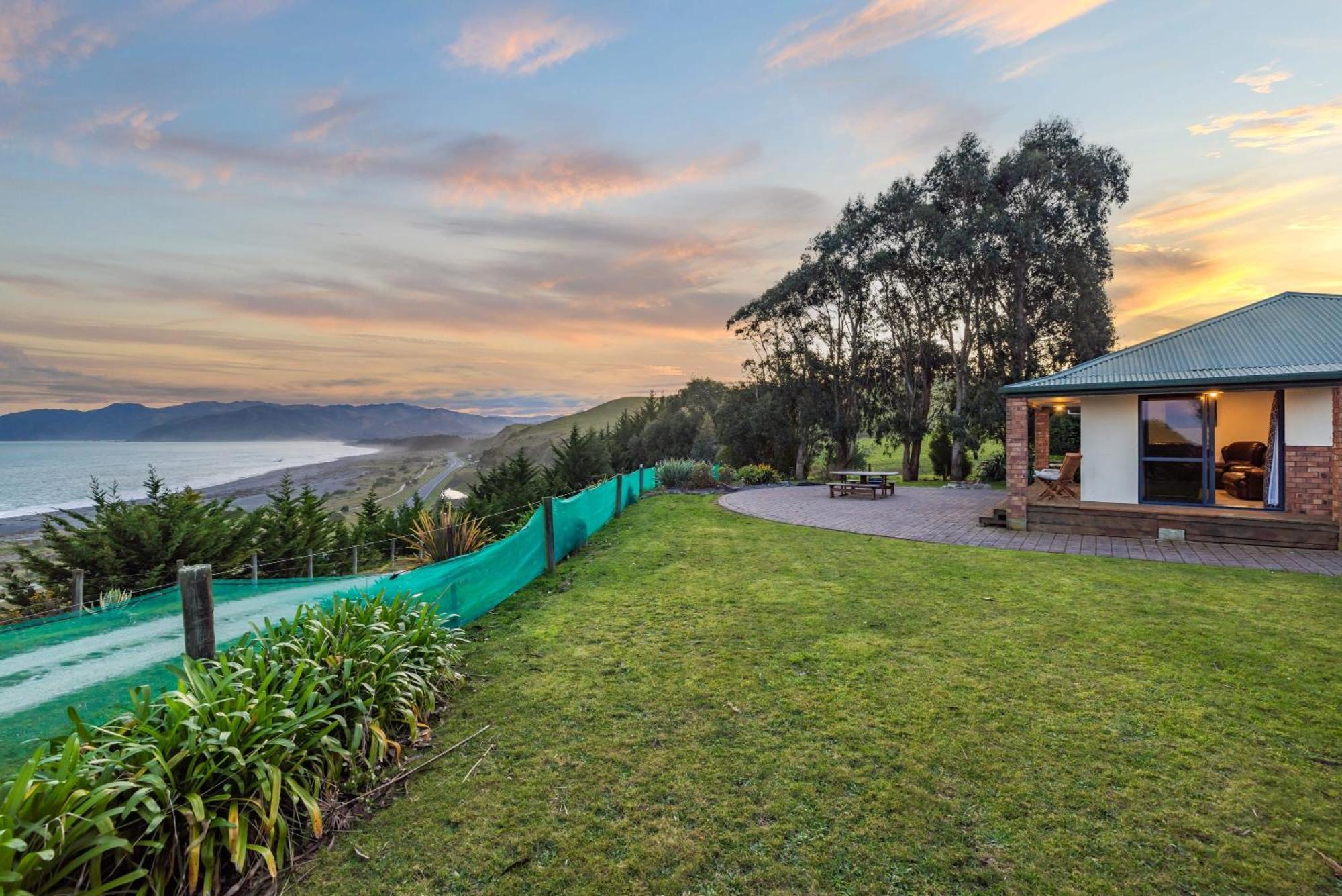 Ocean & Mountain Views - Kaikoura Exterior foto